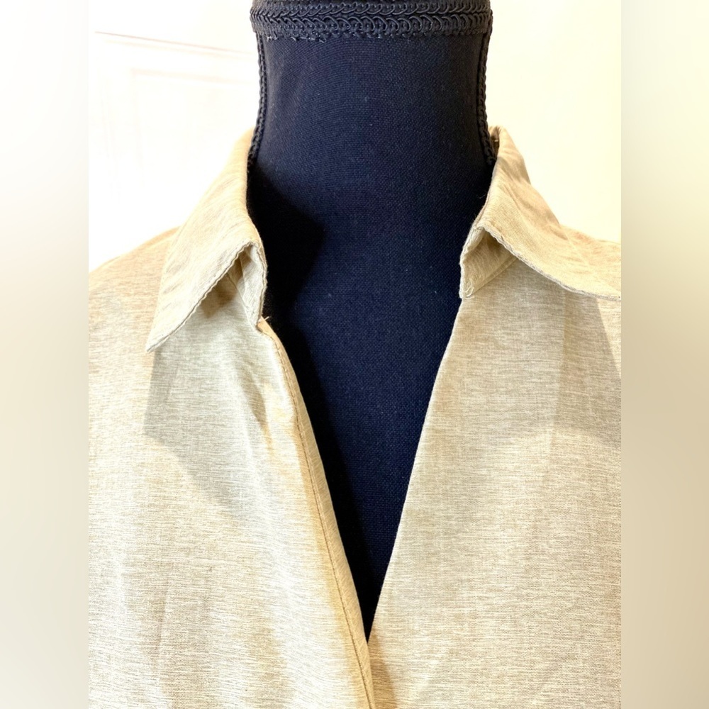 Misslook poly-cotton putty color shirt v-neck & collar/ Pockets & buttons
NWOT - Picture 9 of 11